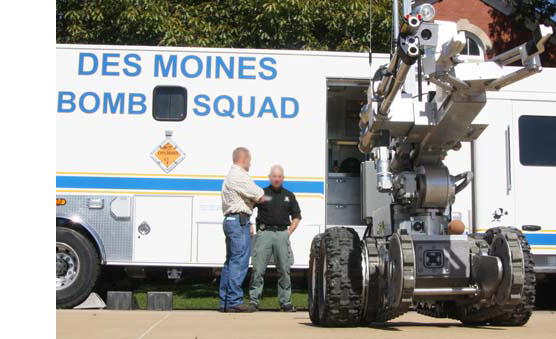 Des Moines Bomb Squad tests out new technology.