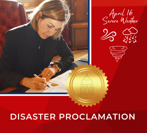 Picture of Gov. Reynolds signing disaster proclamation